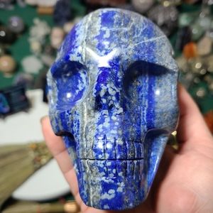 Lapis lazuli skull carving